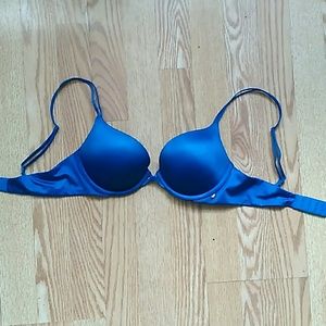 Victoria's Secret, Very Sexy push-up bra